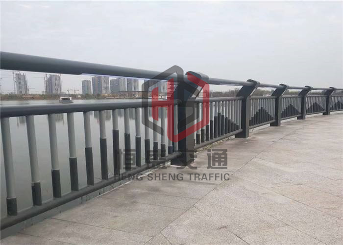 桥梁护栏
